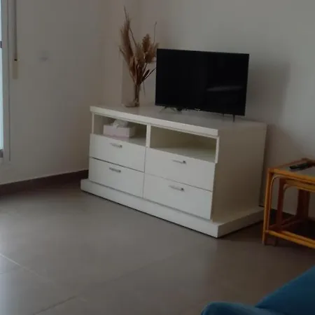 Apartamento Cerezo Beach アパート チルチェス
